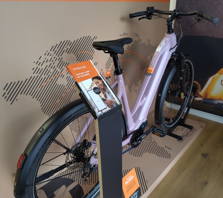 bike with locker