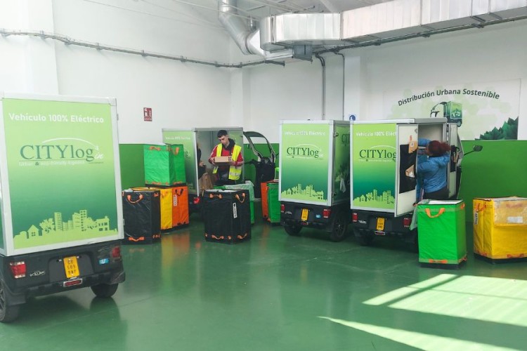 Microhub for urban delivery by CITYlogin