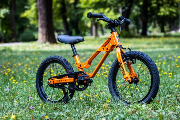 Hero image for Devonic former