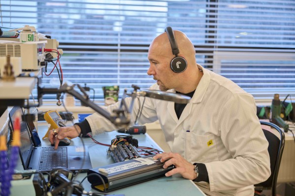 NOWOS battery repair