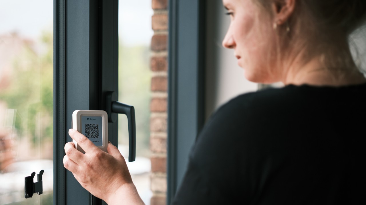 Installing a Telraam S2 sensor