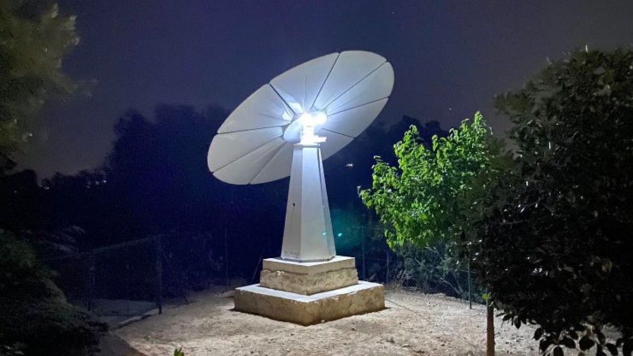 Ecoplants can be fitted with security cameras and lights