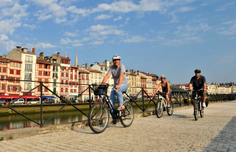 Image for France-Atlantic Coast: Study of the use and economic benefits of the La Vélodyssée® - Atlantic Coast Route (Ev1) cycle route.