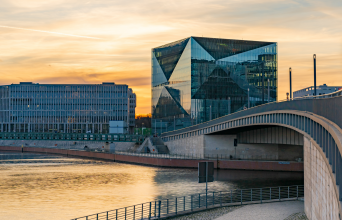 Image for Germany-Berlin: Construction of a footpath bridge to connect areas of Europacity