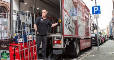 Image for Smart Zones: Digital and bookable curbside spaces